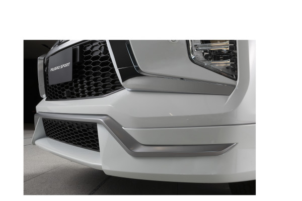 НАКЛАДКА НА ПЕРЕДНІЙ БАМПЕР